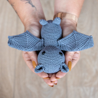 Vleermuis Onesiegurumi